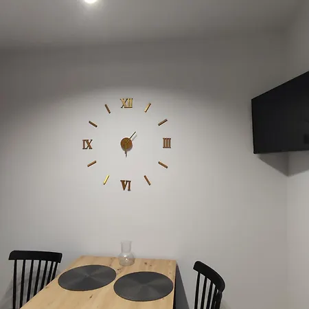 Exclusive Martina With Free Parking Close To And Pier By Renters Apartment *