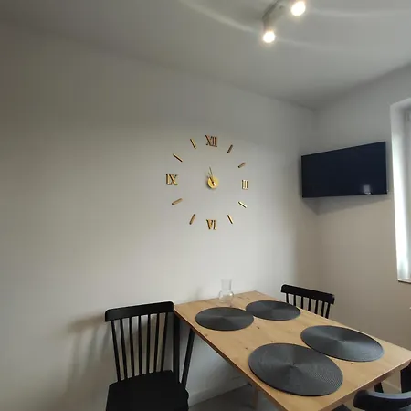Exclusive Martina With Free Parking Close To And Pier By Renters Sopot
