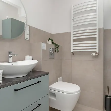 Exclusive Martina With Free Parking Close To And Pier By Renters 아파트